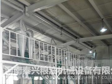 新疆奇台县6组石磨面粉机安装案例